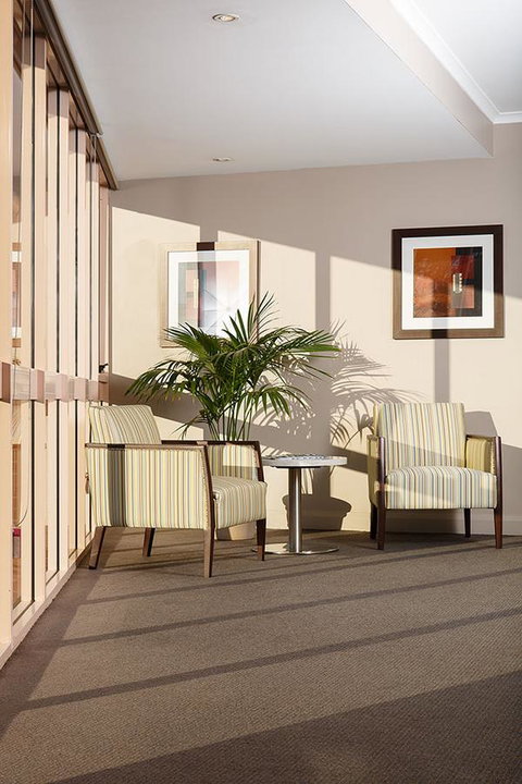 Quality Hotel Dickson - Rent Accommodation 24