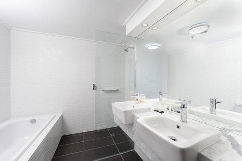 Rydges Canberra - Rent Accommodation 36