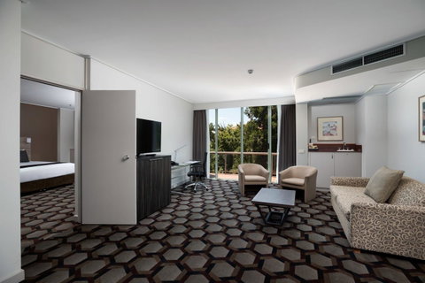 Rydges Canberra - Rent Accommodation 38