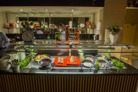 Rydges Canberra - Rent Accommodation 24