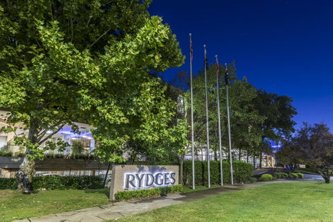 Rydges Canberra - Rent Accommodation 18