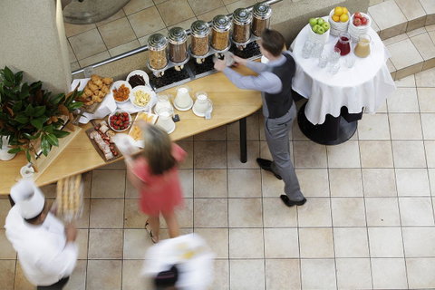 Rydges Canberra - Rent Accommodation 8