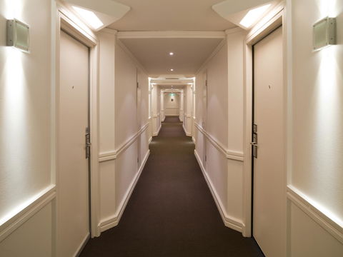 Hotel Grand Chancellor Adelaide - Rent Accommodation 32