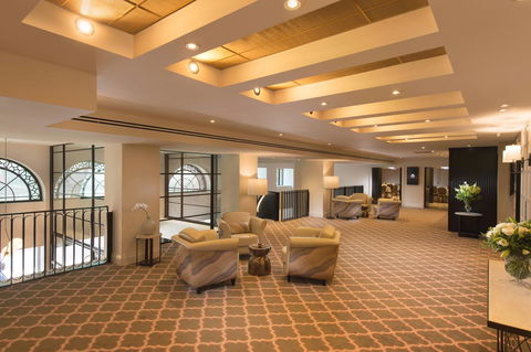 Mayfair Hotel - Rent Accommodation 10