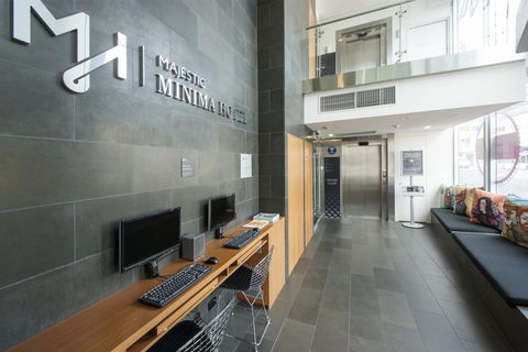 Majestic Minima Hotel - Rent Accommodation 6