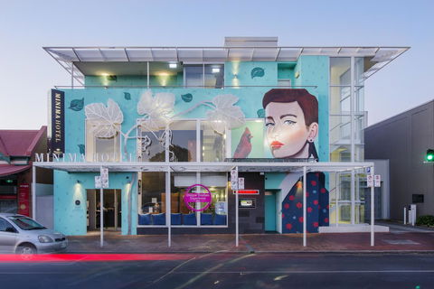Majestic Minima Hotel - Rent Accommodation 7