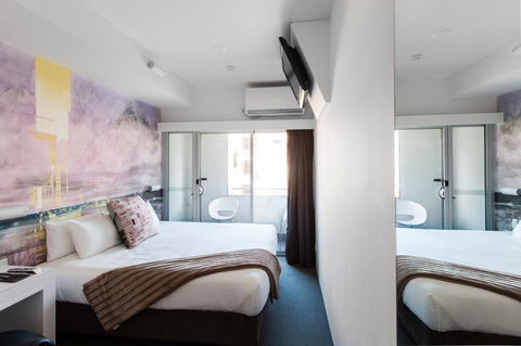 Majestic Minima Hotel - Rent Accommodation 11