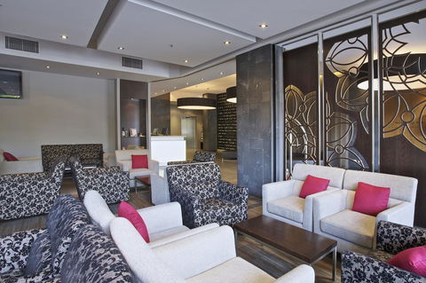 Mantra Hindmarsh Square - Rent Accommodation 9