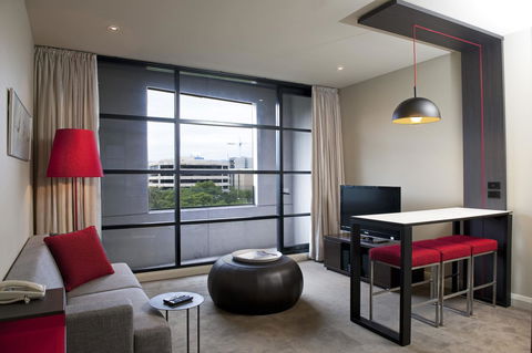 Mantra Hindmarsh Square - Rent Accommodation 13
