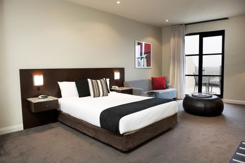 Mantra Hindmarsh Square - Rent Accommodation 12