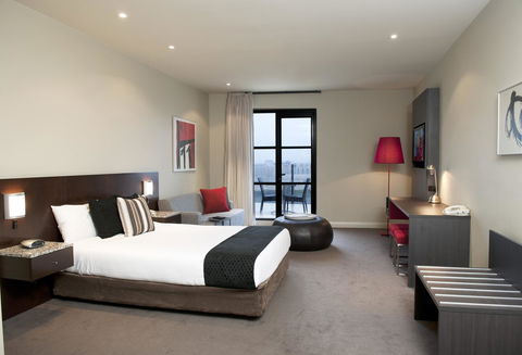 Mantra Hindmarsh Square - Rent Accommodation 11
