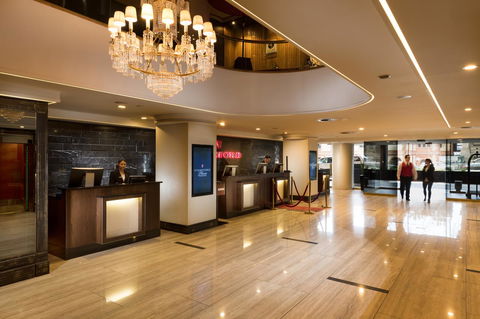 Stamford Plaza Adelaide - Rent Accommodation 22
