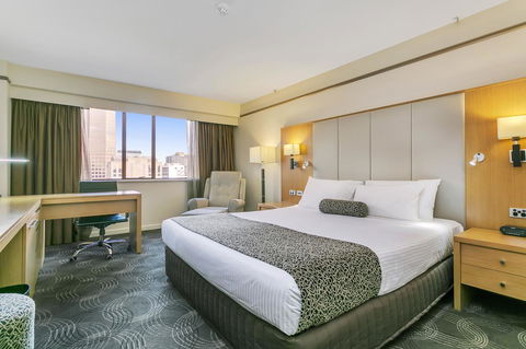 Stamford Plaza Adelaide - Rent Accommodation 14