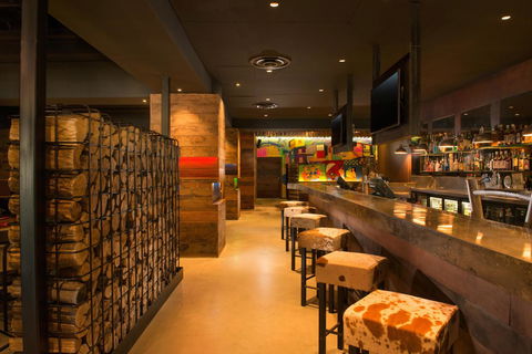 Stamford Plaza Adelaide - Rent Accommodation 11