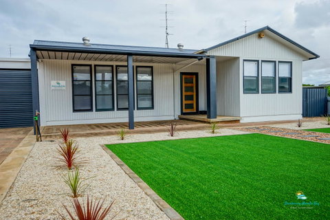 Breakaway Moonta Bay - Rent Accommodation 4