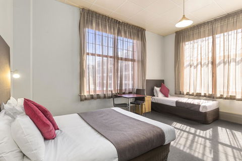 Adelaide Paringa - Rent Accommodation 5
