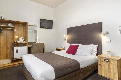 Adelaide Paringa - Rent Accommodation 4