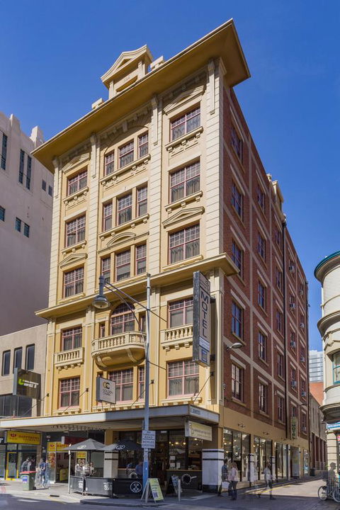 Adelaide Paringa - Rent Accommodation 0