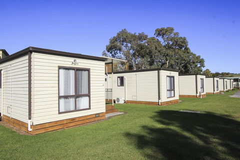 Beachside Holiday Park - Rent Accommodation 10