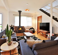 Hudson Bay  Basin View-Pet Friendly-15 Mins to Hyams Beach - Rent Accommodation