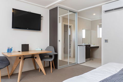 Mick O\'Sheas - Rent Accommodation 1