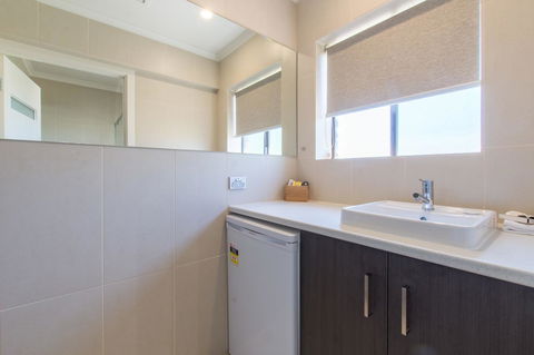Mick O\'Sheas - Rent Accommodation 26