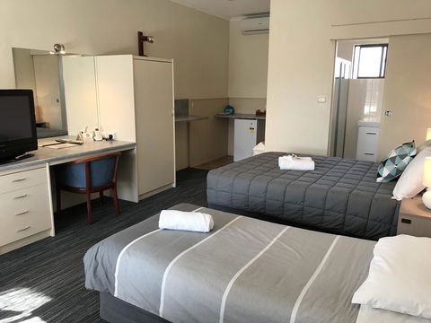 Robetown Motor Inn & Apartments - Rent Accommodation 33