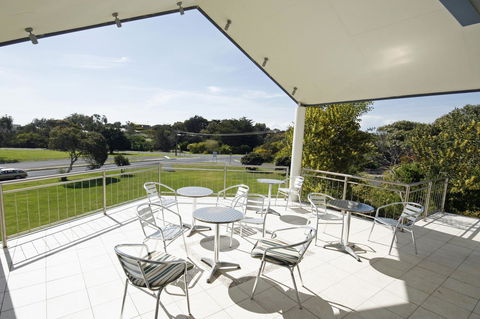 Robetown Motor Inn & Apartments - Rent Accommodation 3