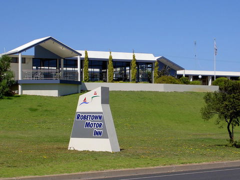 Robetown Motor Inn & Apartments - Rent Accommodation 0