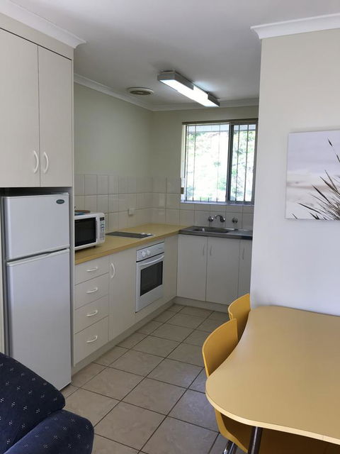 Robetown Motor Inn & Apartments - Rent Accommodation 37