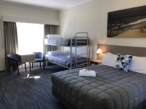Robetown Motor Inn & Apartments - Rent Accommodation 27