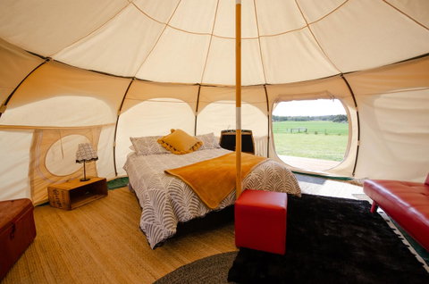 Bukirk Glamping & Fancy Coops - Rent Accommodation 8
