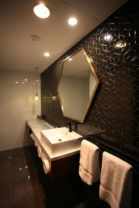 Ellen Hotel - Rent Accommodation 25