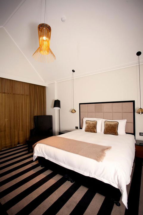 Ellen Hotel - Rent Accommodation 15