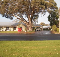 Alexander Cameron Suites - Rent Accommodation