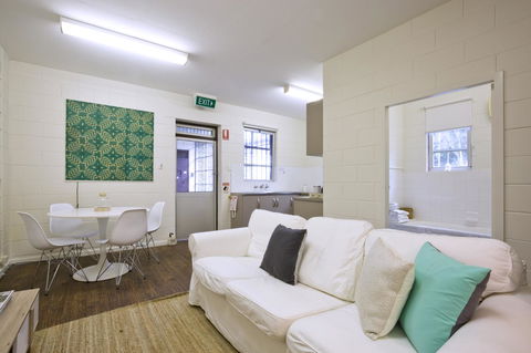 The Old Mount Gambier Gaol - Rent Accommodation 36