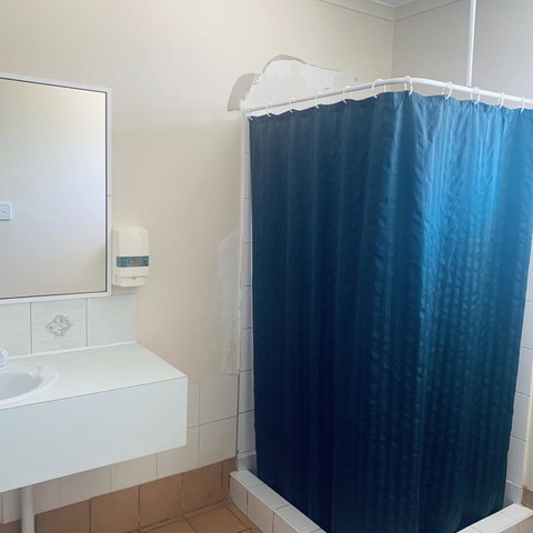 Bay Lodge - Rent Accommodation 22