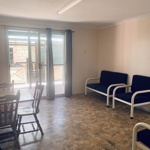 Bay Lodge - Rent Accommodation 18