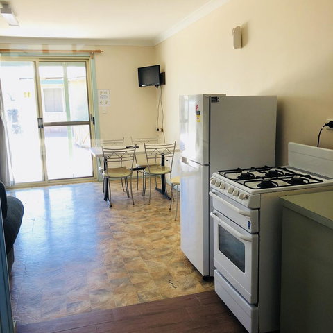 Bay Lodge - Rent Accommodation 35