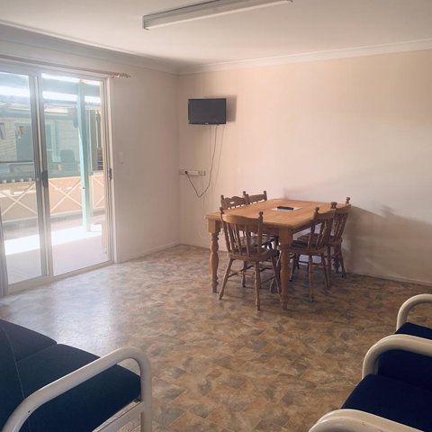 Bay Lodge - Rent Accommodation 24