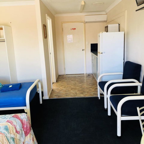 Bay Lodge - Rent Accommodation 44