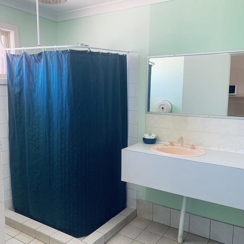 Bay Lodge - Rent Accommodation 25