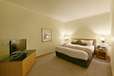 Duxton Hotel Perth - Rent Accommodation 10