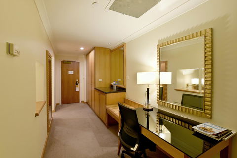 Duxton Hotel Perth - Rent Accommodation 11
