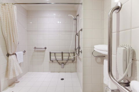 Duxton Hotel Perth - Rent Accommodation 4