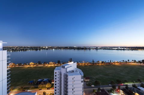 Pan Pacific Perth - Rent Accommodation 7