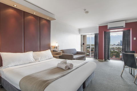 Metro Hotel Perth - Rent Accommodation 0