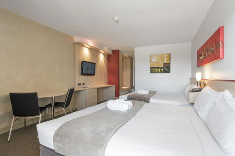 Metro Hotel Perth - Rent Accommodation 24
