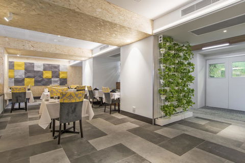 Metro Hotel Perth - Rent Accommodation 14