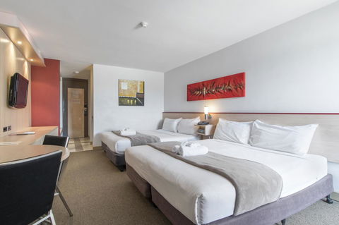 Metro Hotel Perth - Rent Accommodation 22